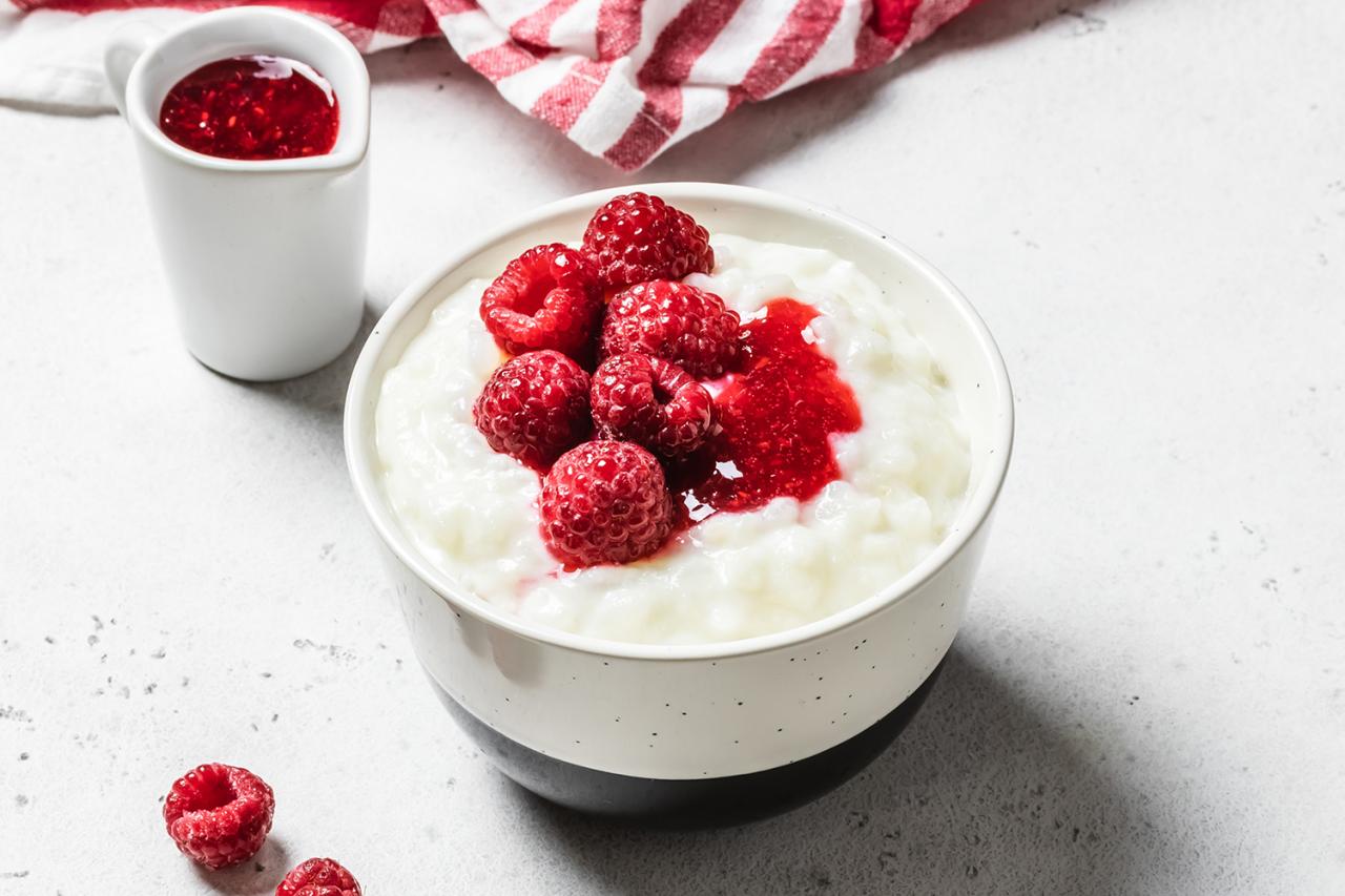 Creamy Rice Pudding with Seasonal Fruits